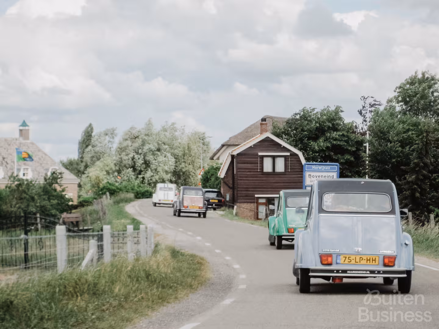 Vergaderen bij Vergaderlocatie We Love Oldtimers in Zuid-Holland via BuitenBusiness