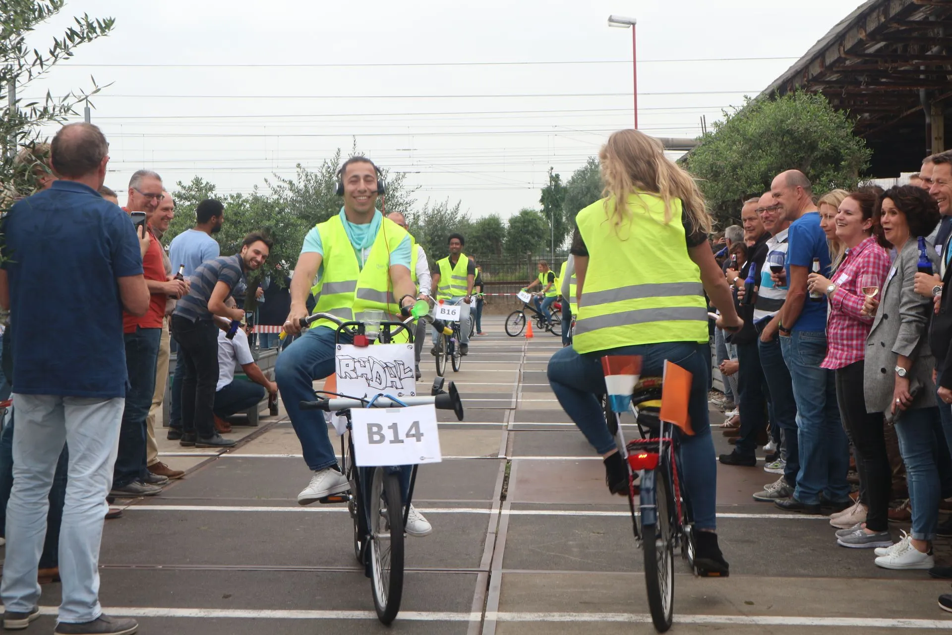 Bouw een Fiets voor Afrika - MVO teambuilding - BuitenBusiness