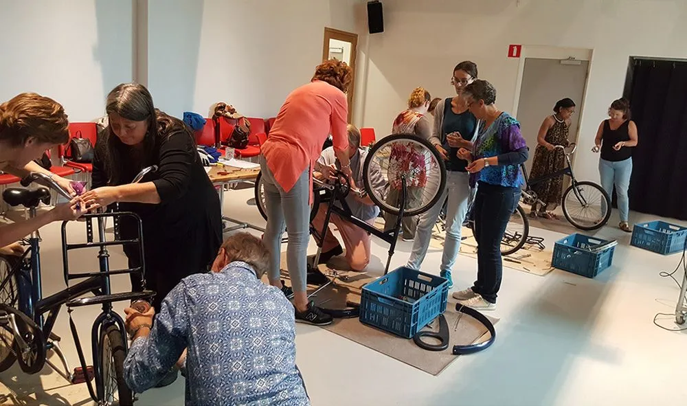 Bouw een Fiets voor Afrika - MVO teambuilding - BuitenBusiness