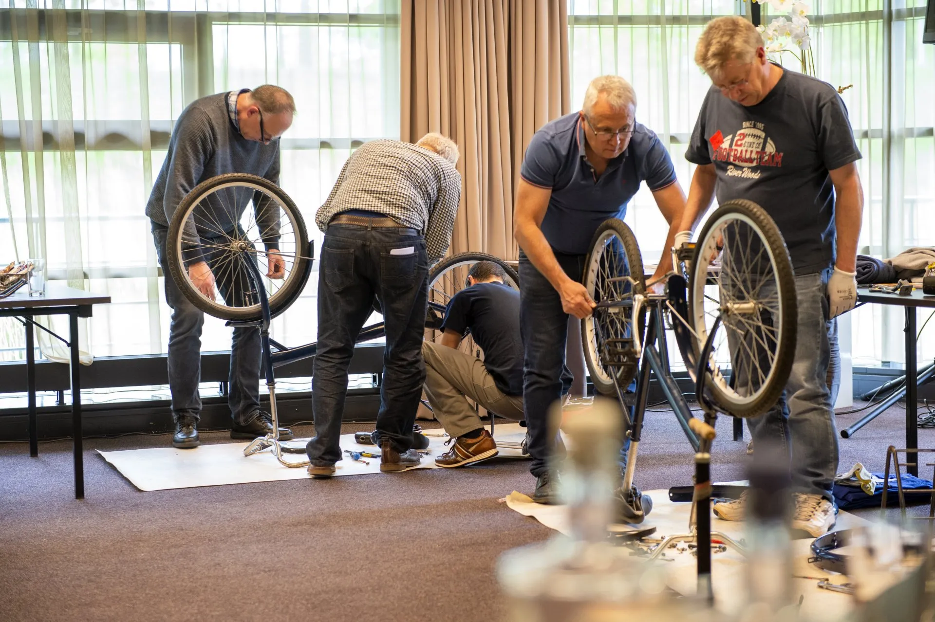 Bouw een Fiets voor Afrika - MVO teambuilding - BuitenBusiness