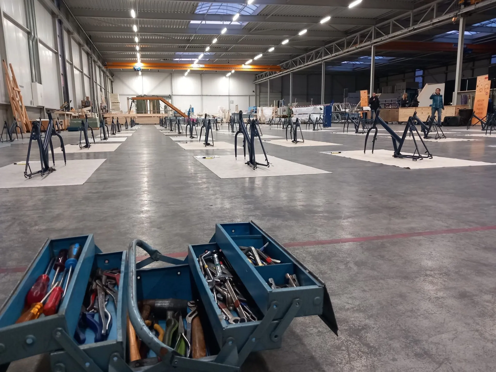 Bouw een Fiets voor Afrika - MVO teambuilding - BuitenBusiness