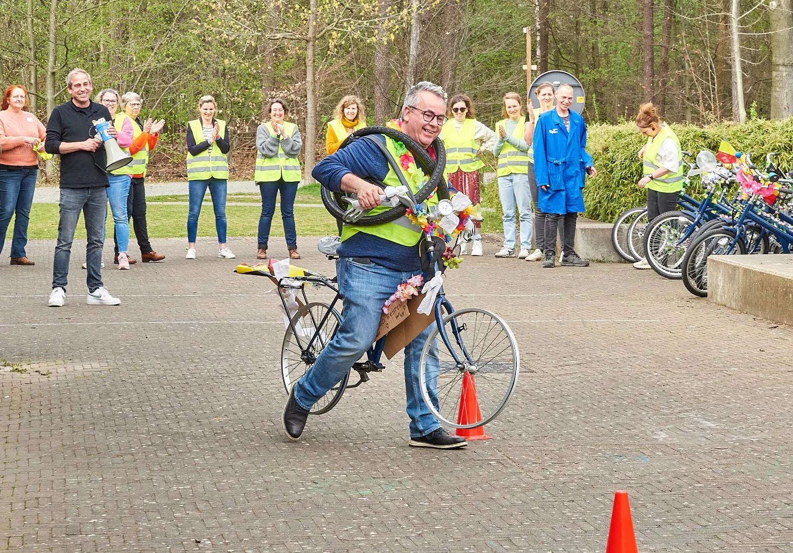 Bouw een Fiets voor Afrika - MVO teambuilding - BuitenBusiness