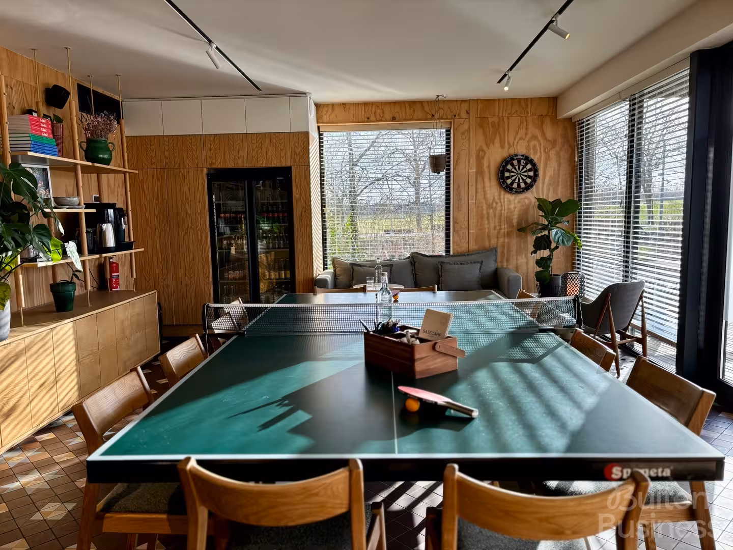 Vergaderen bij Basecamp Amsterdam in Noord-Holland via BuitenBusiness