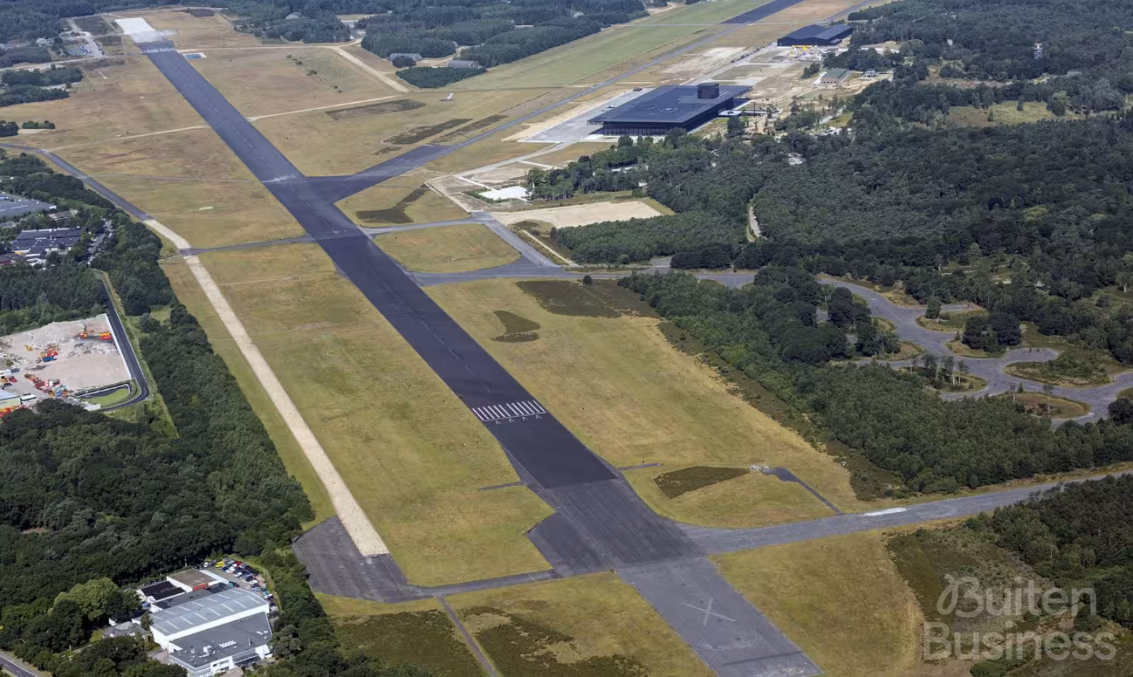 Vergaderen bij SHELTER610 - Park Vliegbasis Soesterberg in Utrecht via BuitenBusiness