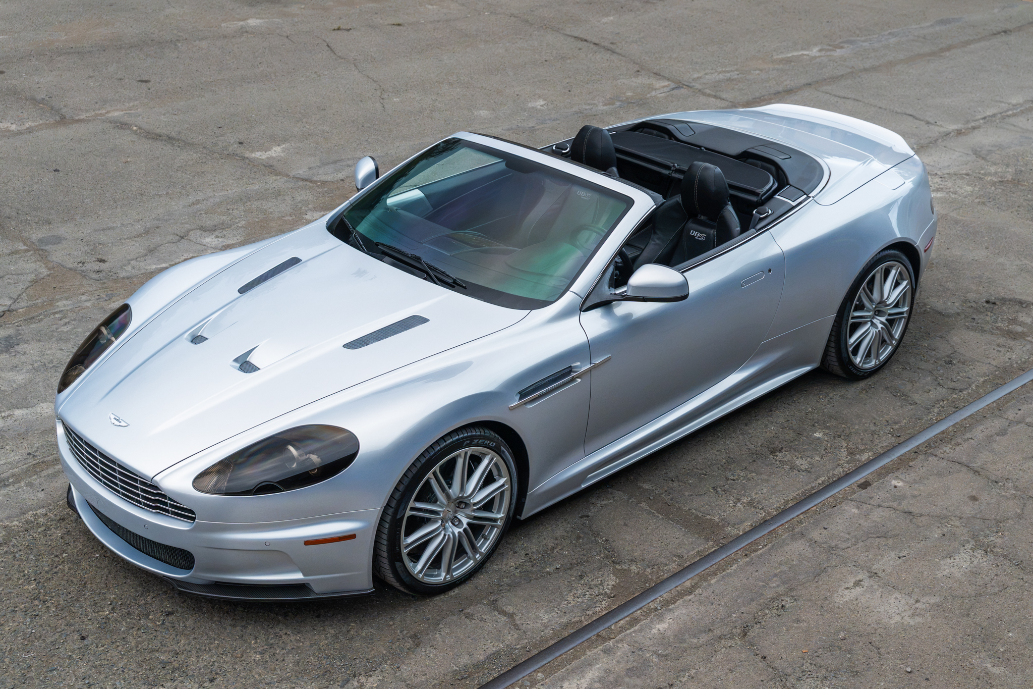 2010 Aston Martin DBS Volante