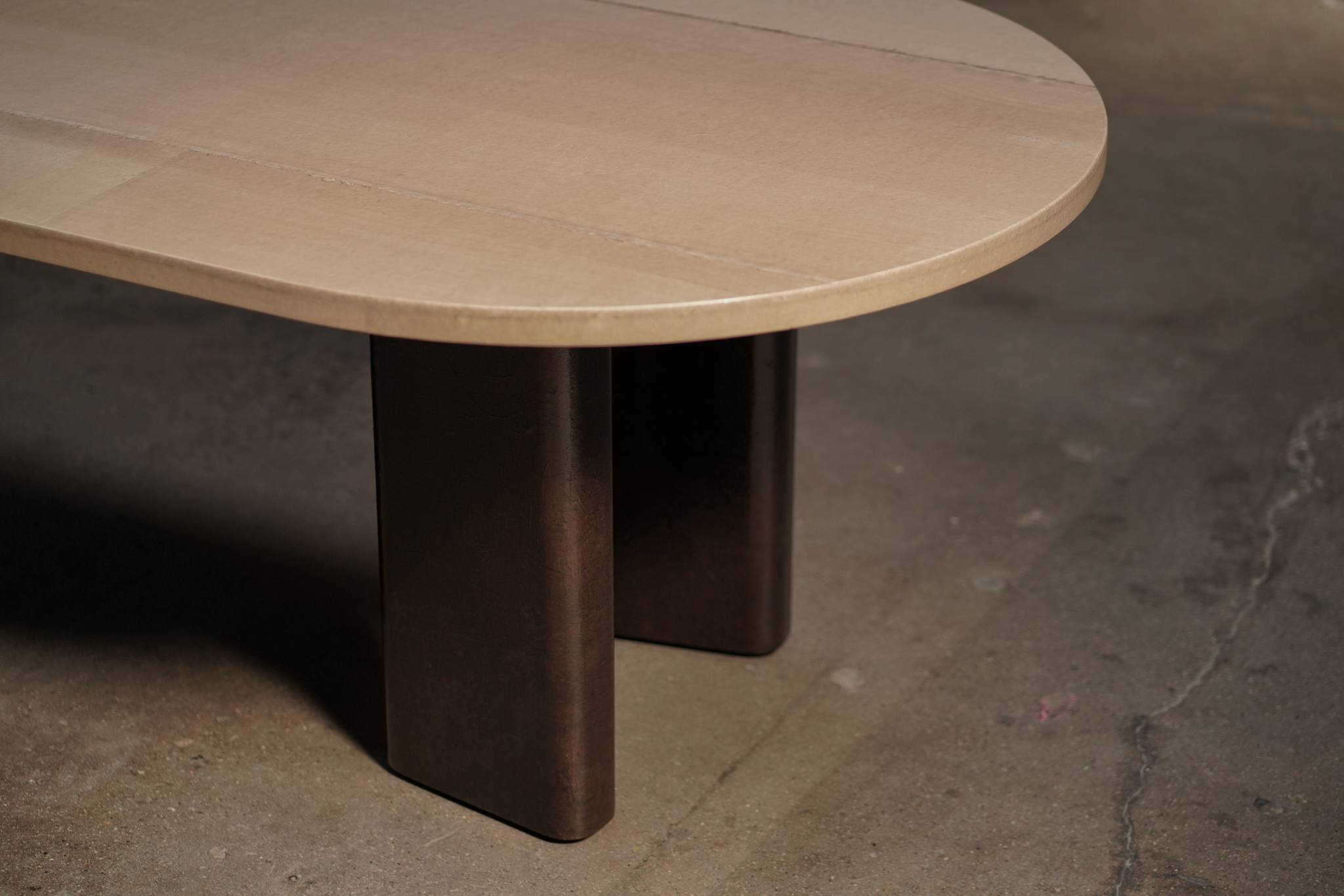 KNG Paper Dining Table