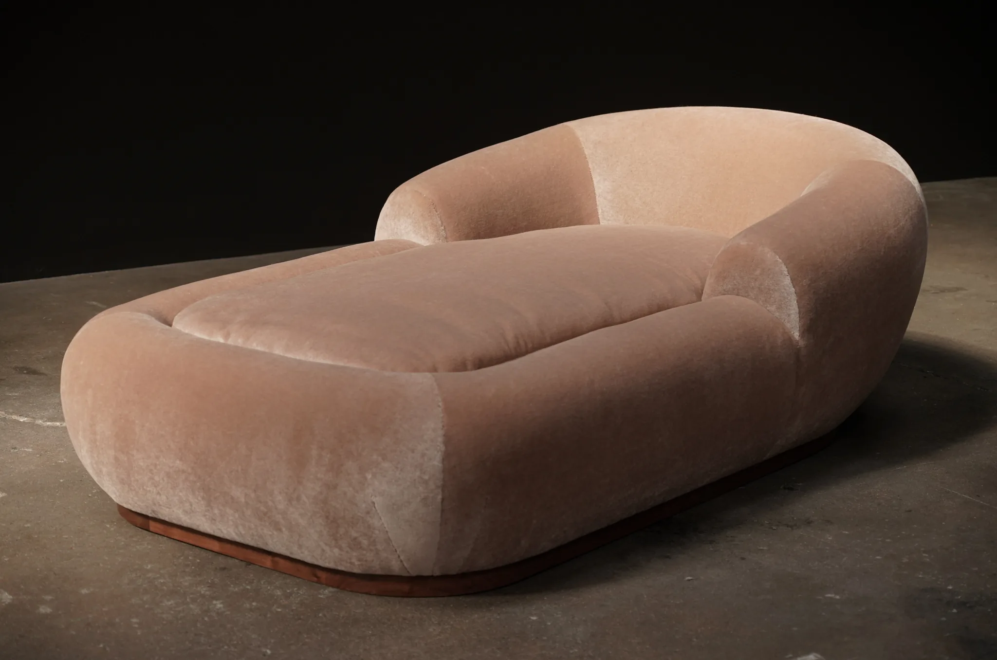 Stratus Chaise, by Studio Balestra