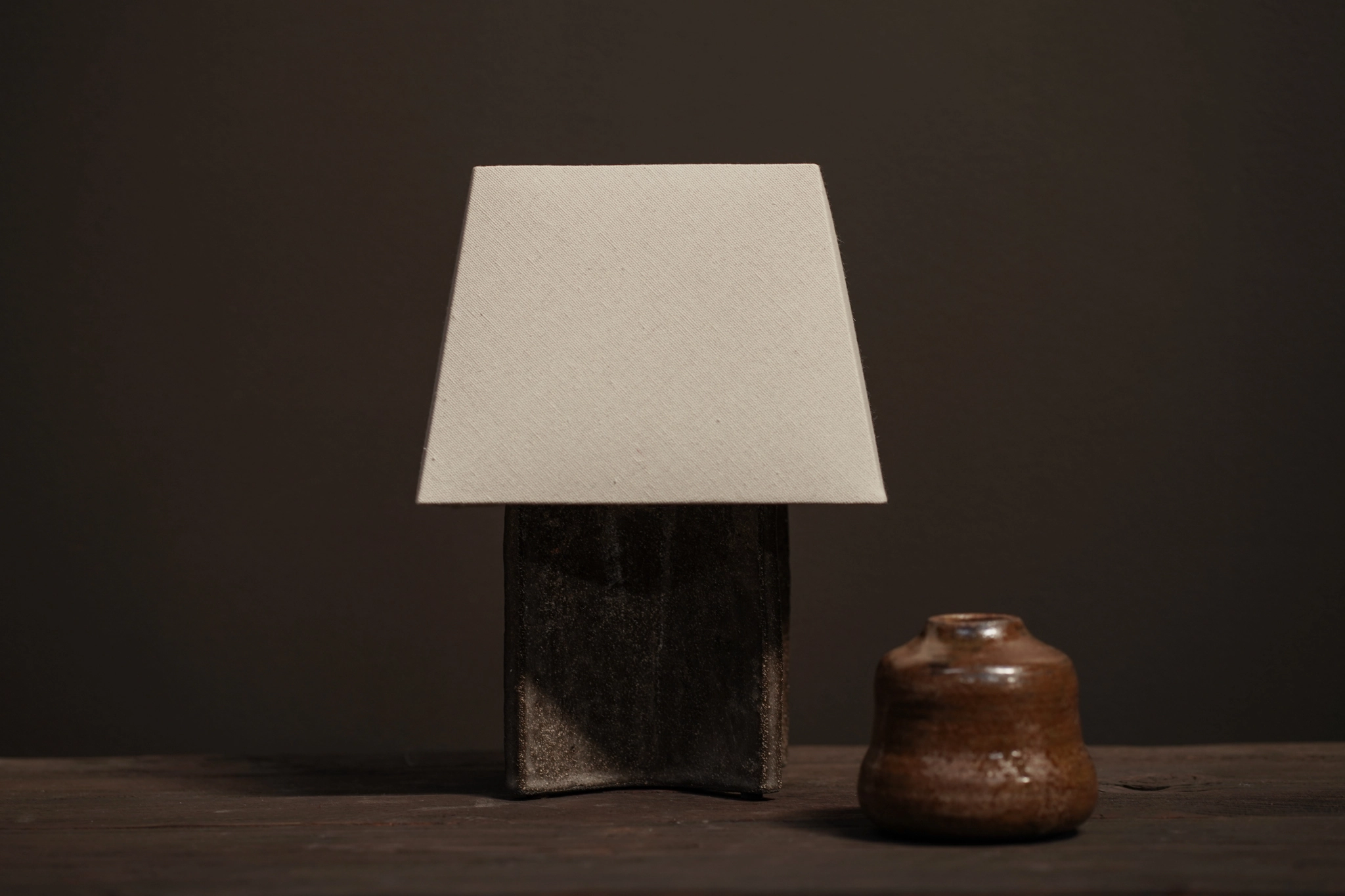 X Base Ceramic Bookshelf Lamp, Smoke