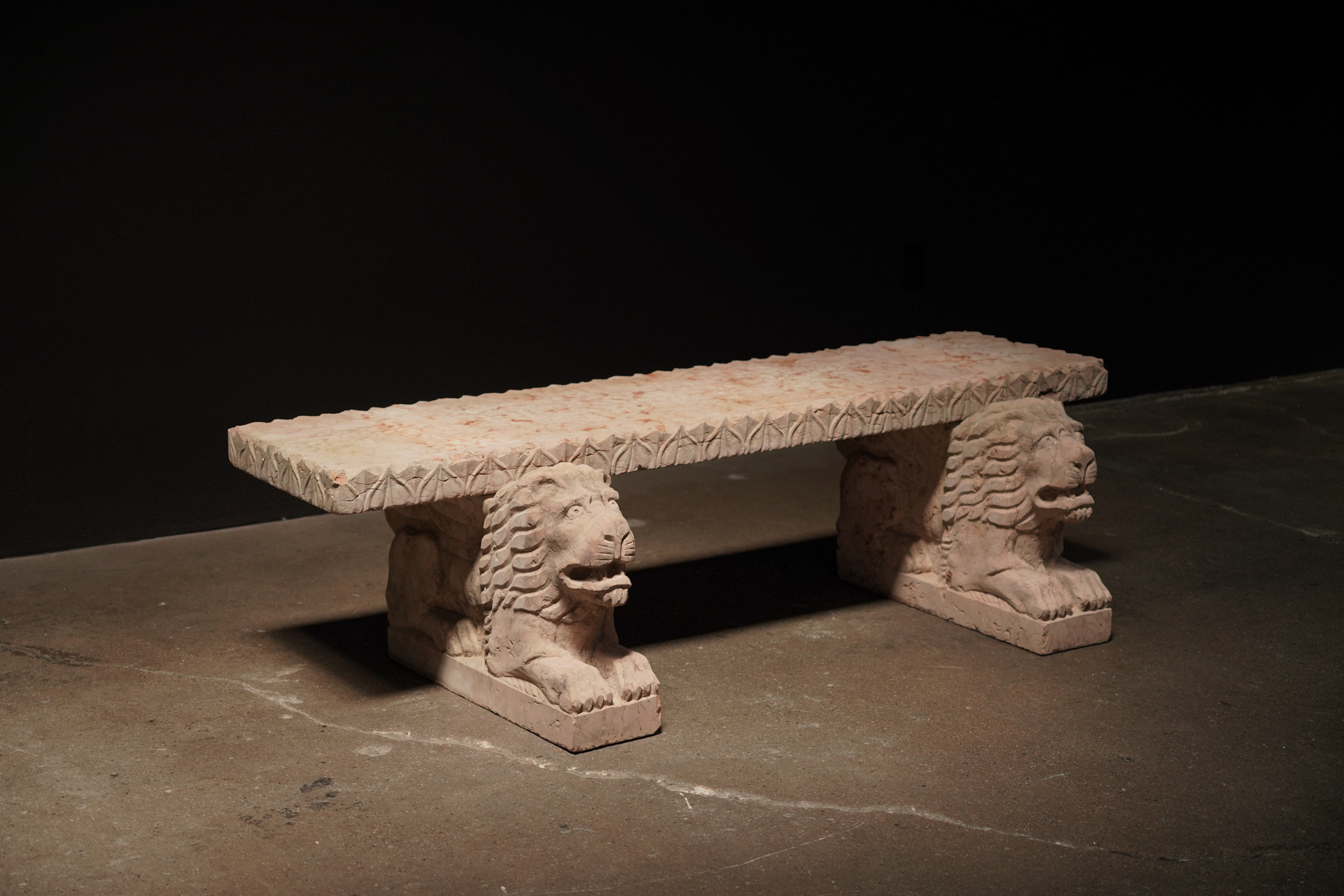 Lions Bench, Italy