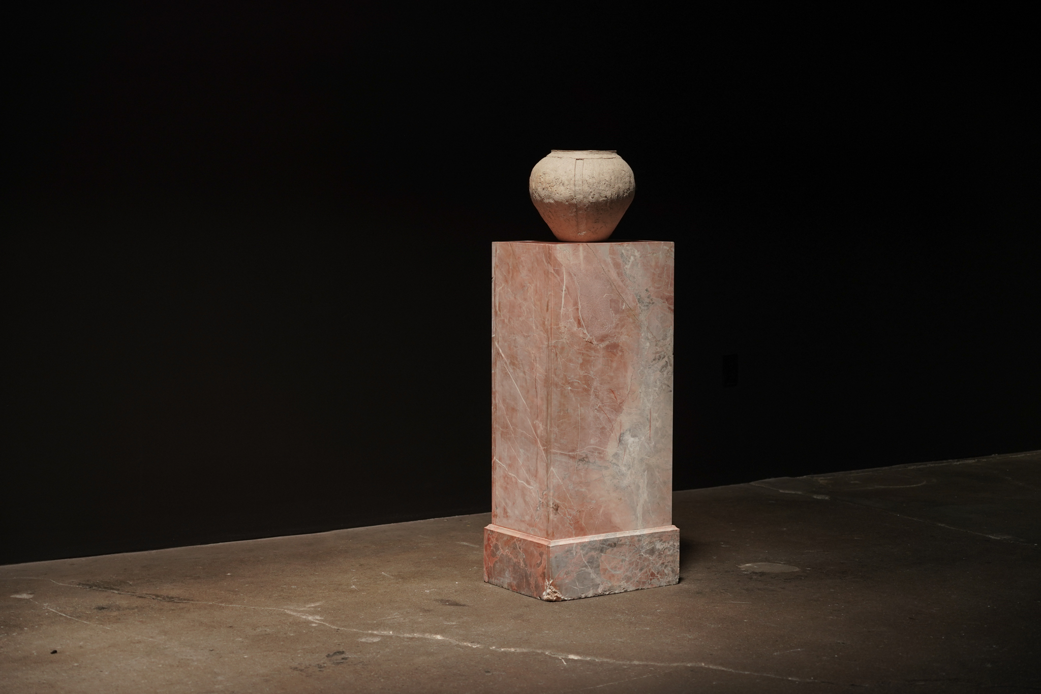 Coral Square Column