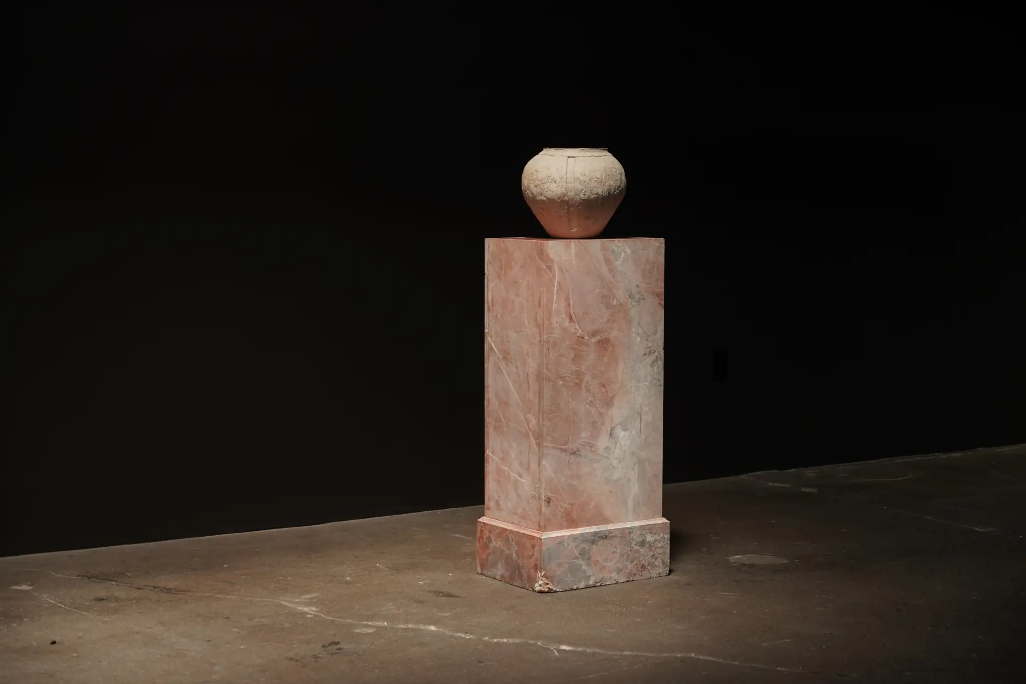 Coral Square Column