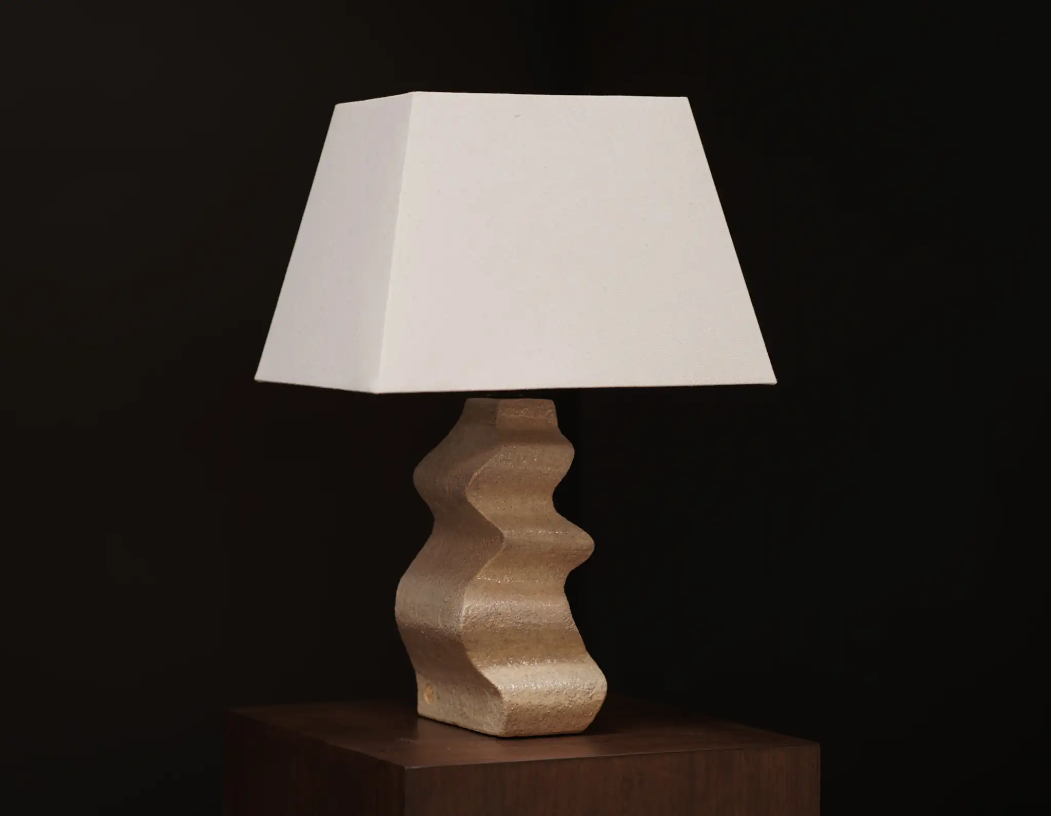 Wave Ceramic Lamp, Straw 