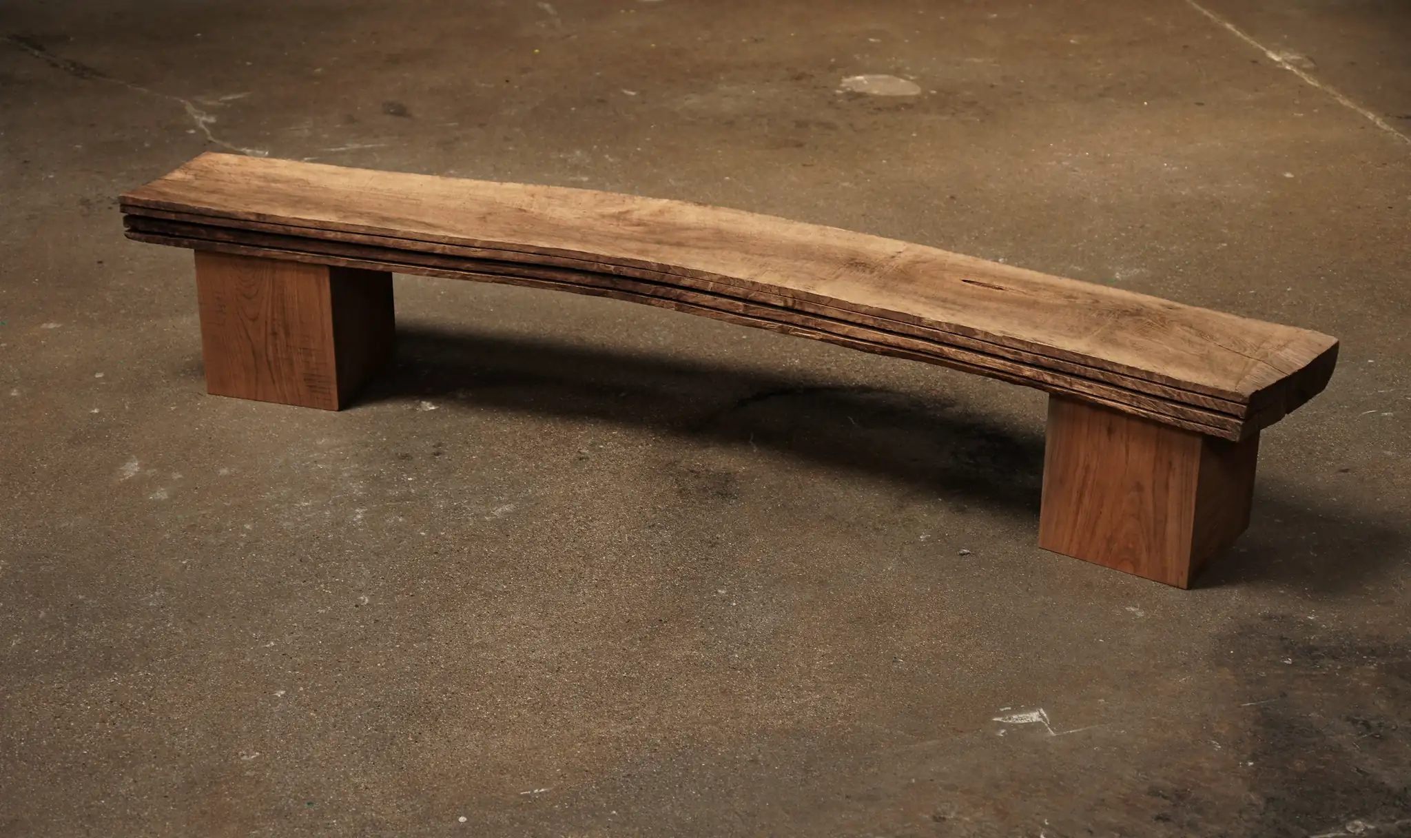 Low Angular Table