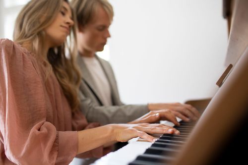 PIANO DUET ESSENTIALS