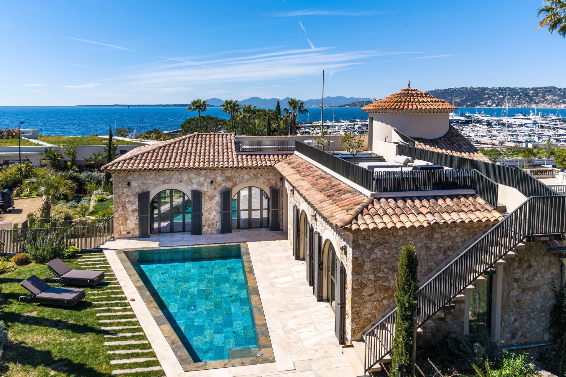 Cap d'Antibes — Exceptional Seafront Estate