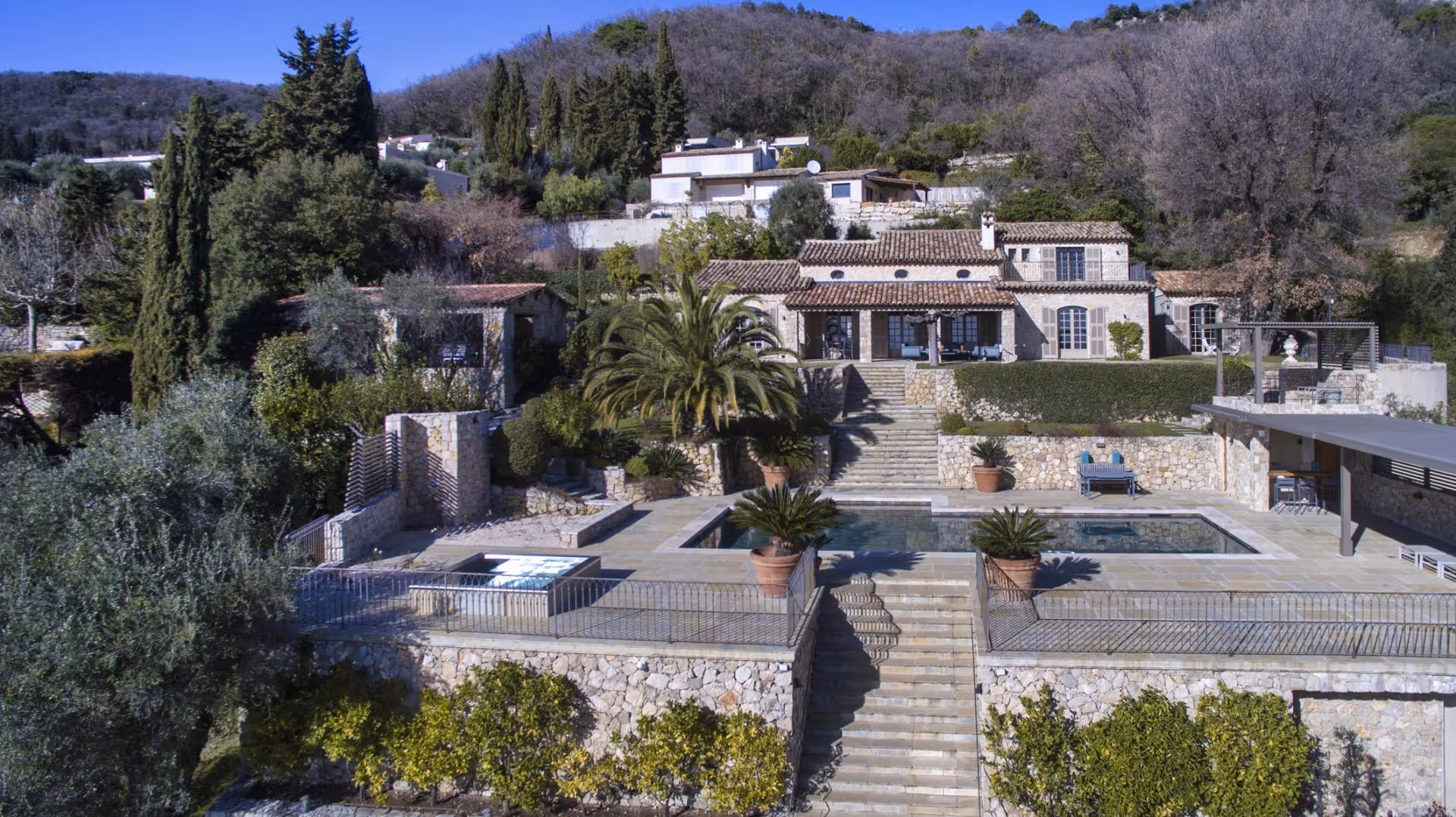 Sole Agent: Provençal Bastide with sea view