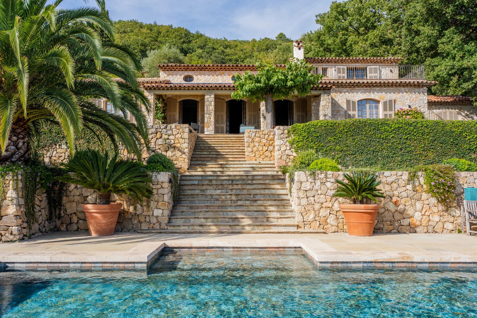 Sole Agent: Provençal Bastide with sea view