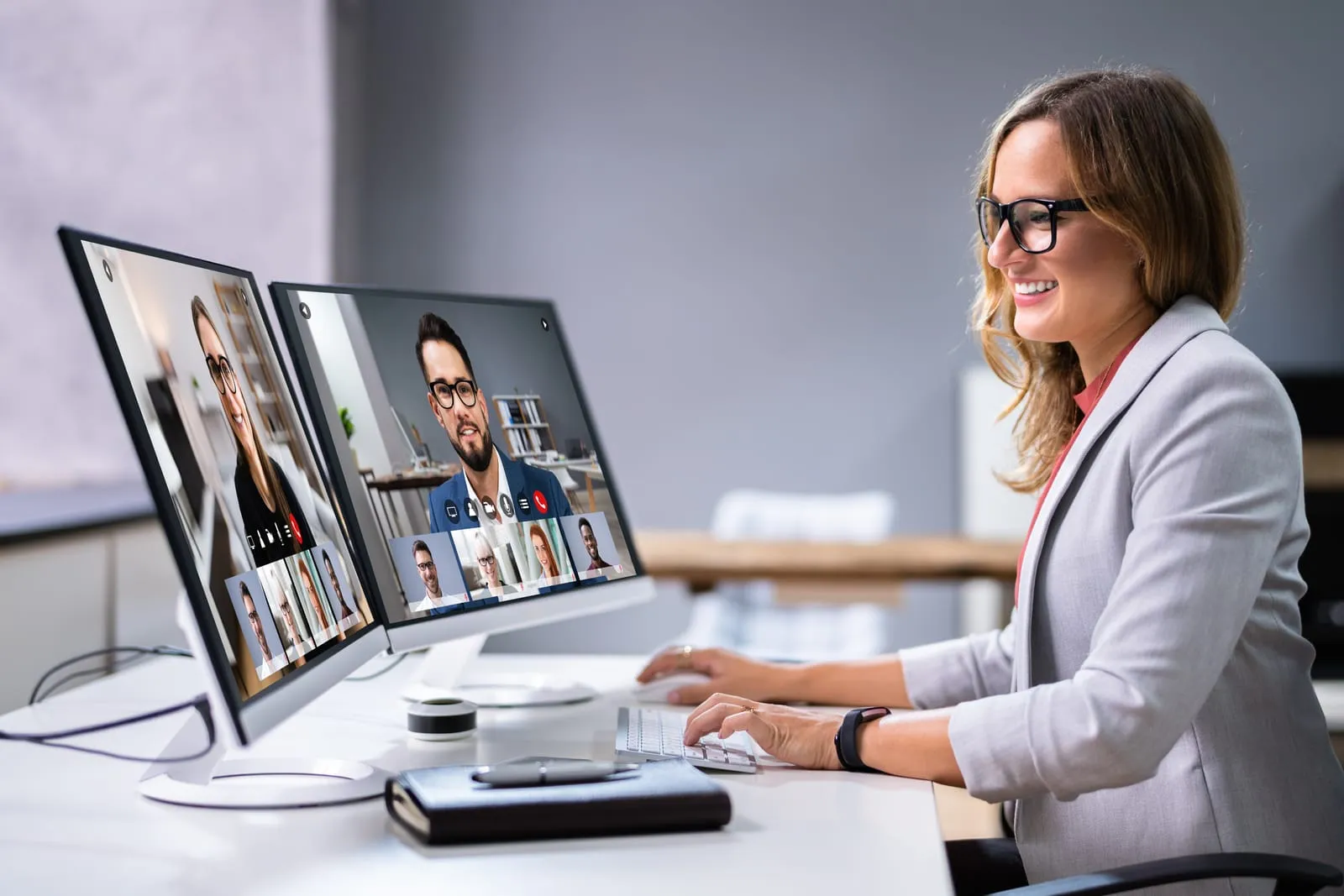 How to manage distributed teams successfully?