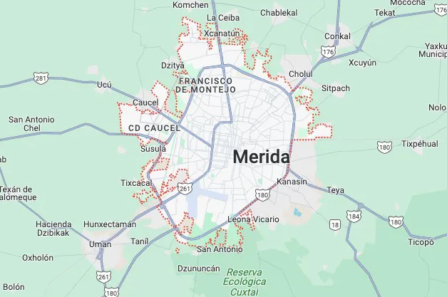 Mapa de Mérida, México, mostrando barrios como Francisco de Montejo, CD Caucel y Leona Vicario, junto con carreteras principales y la Reserva Ecológica Cuxtal al sur.