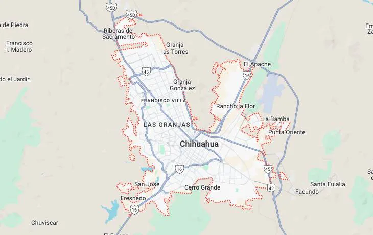 Mapa de la ciudad de Chihuahua, México, mostrando zonas como Las Granjas, Francisco Villa, San José, Fresno, El Apache y puntos principales de carreteras.