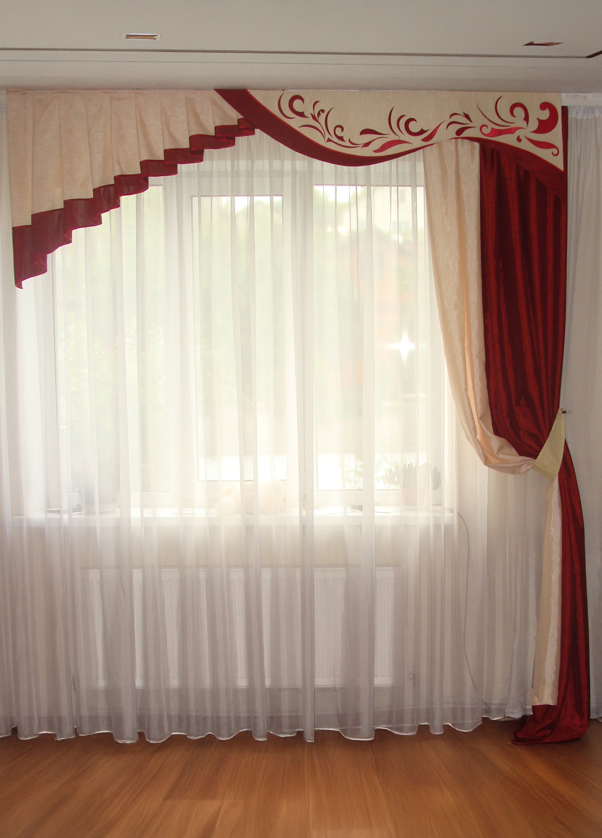 Жорсткий ламбрекен Гілочка, бордо 2,5м (9_7ж)