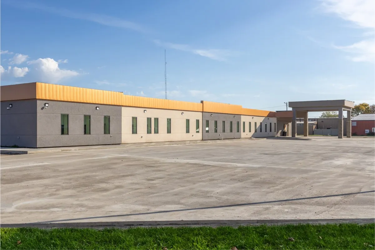 yellowstone motel exterior