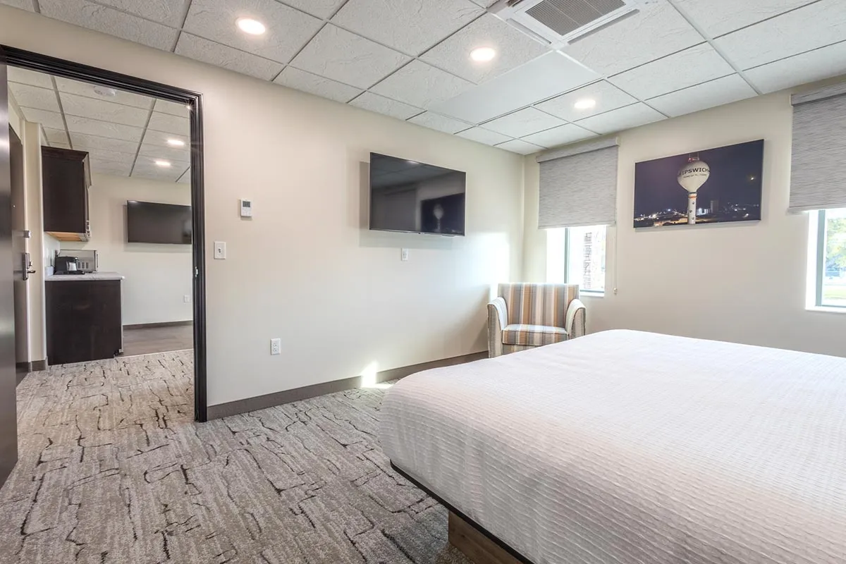 king bedroom with suite