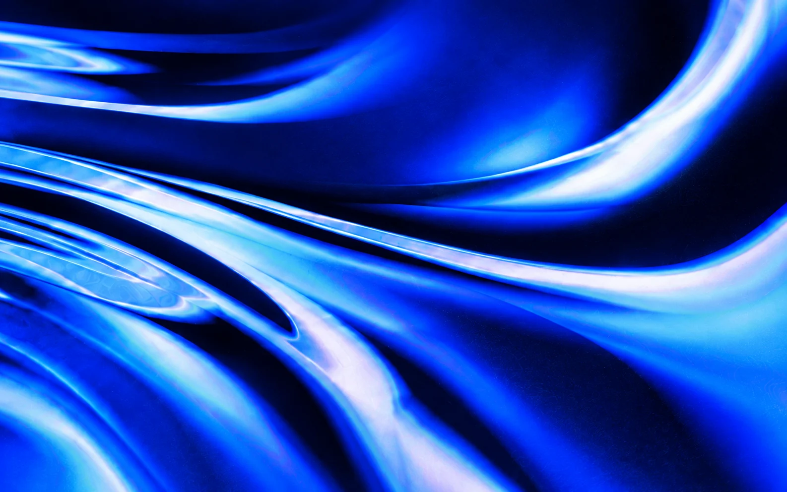 Abstrakte kobaltblaue Lichtkomposition mit weichen Farbverläufen