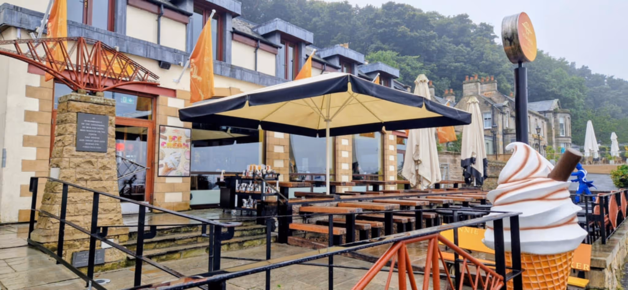 Seating area outside Railbridge
