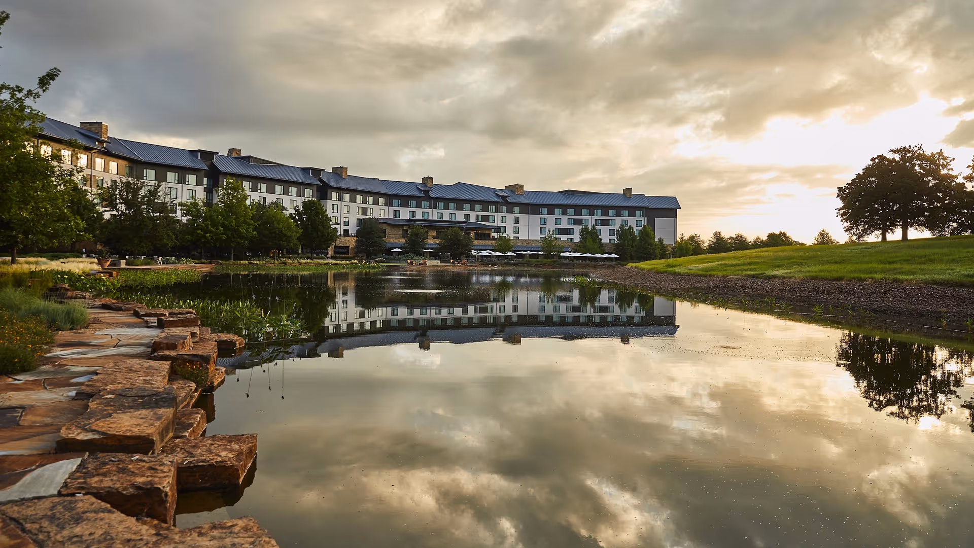 exterior view of the hotel on the water