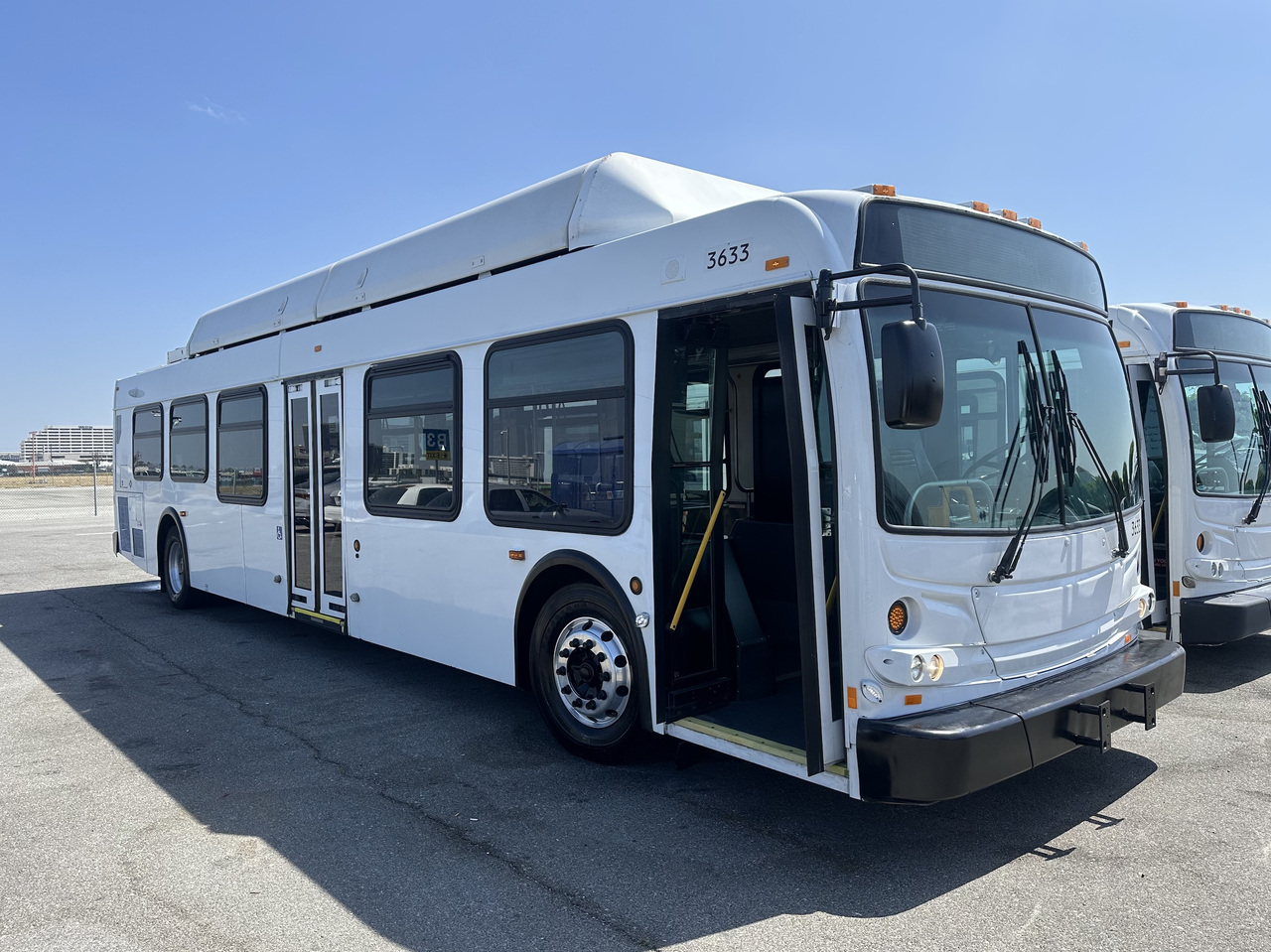2013 New Flyer C40LFR transit bus from Spring Bird inventory
