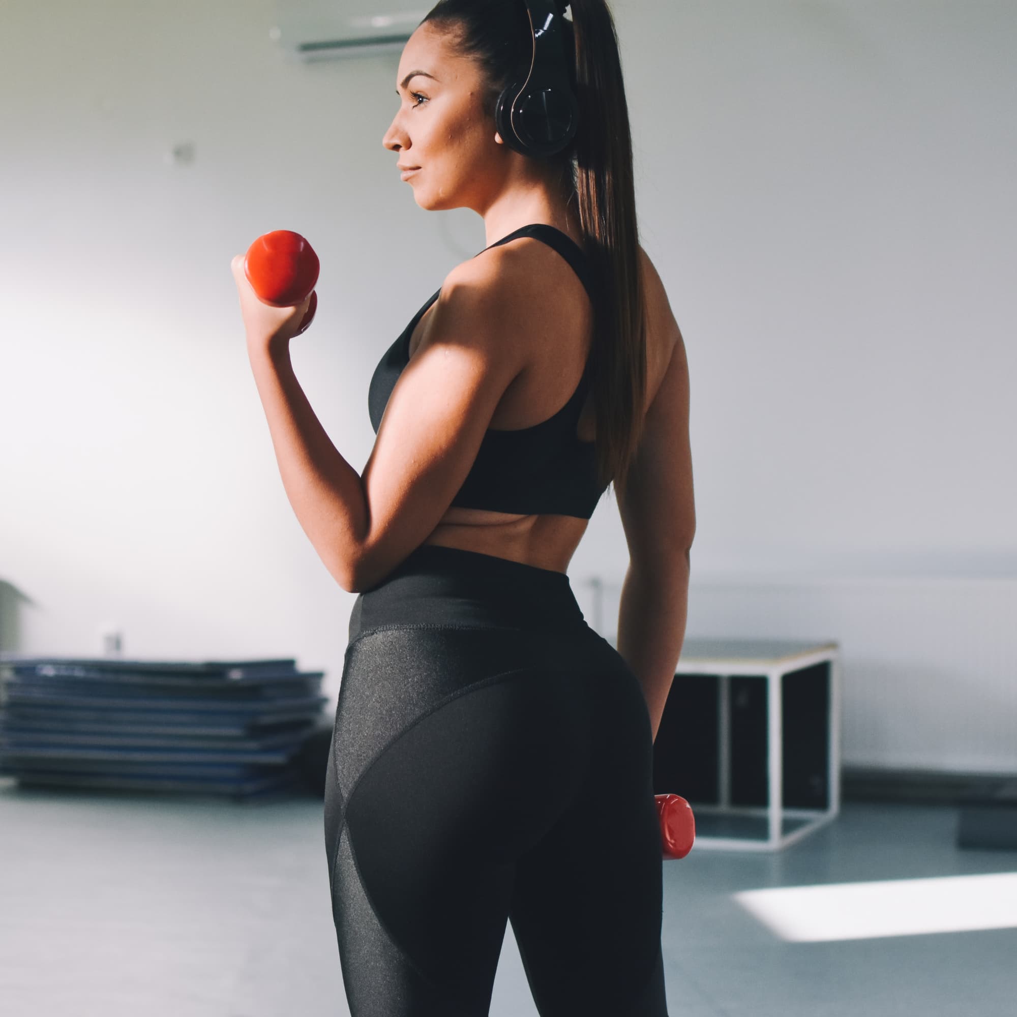 arm with weights