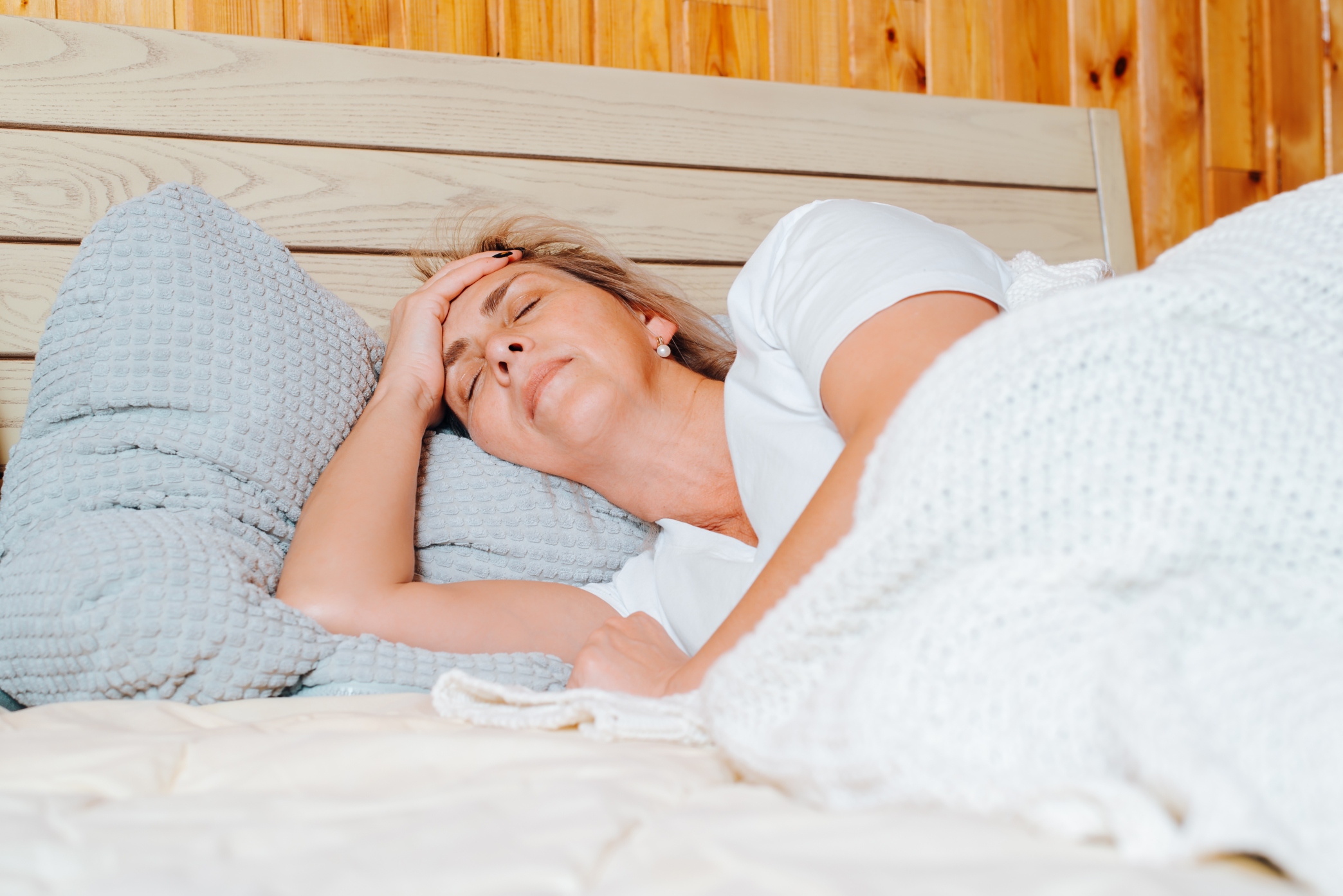 Dormir pouco engorda? Veja o efeito no metabolismo