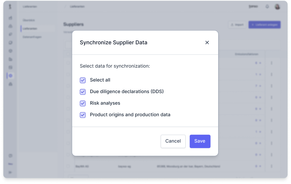 Übersicht der Aufgaben für 2024 zur Emissionsdatenerfassung in Kategorien wie Logistik und Strom, mit Statusupdates und der Möglichkeit, Vorlagen herunterzuladen oder Dateien via Drag & Drop hochzuladen.