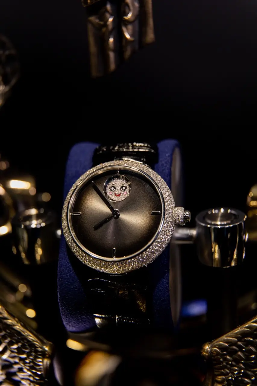 Emoji Light Diamonds Black