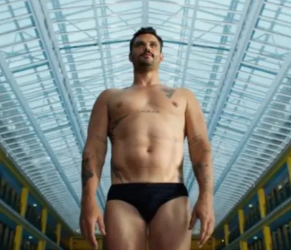 photo Campagne Yomoni avec Florent Manaudou - copyright Yomoni