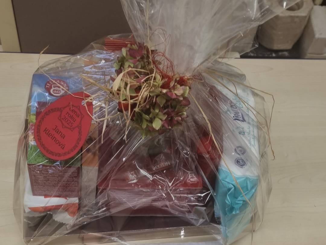 Dárkový balíček pro paní Kleinovou - vítězku Dobrovodského zrcadlení