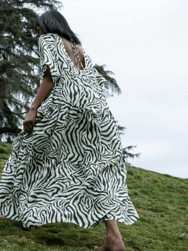 Preview of Repurpose App where user is scrolling through the virtual closet.