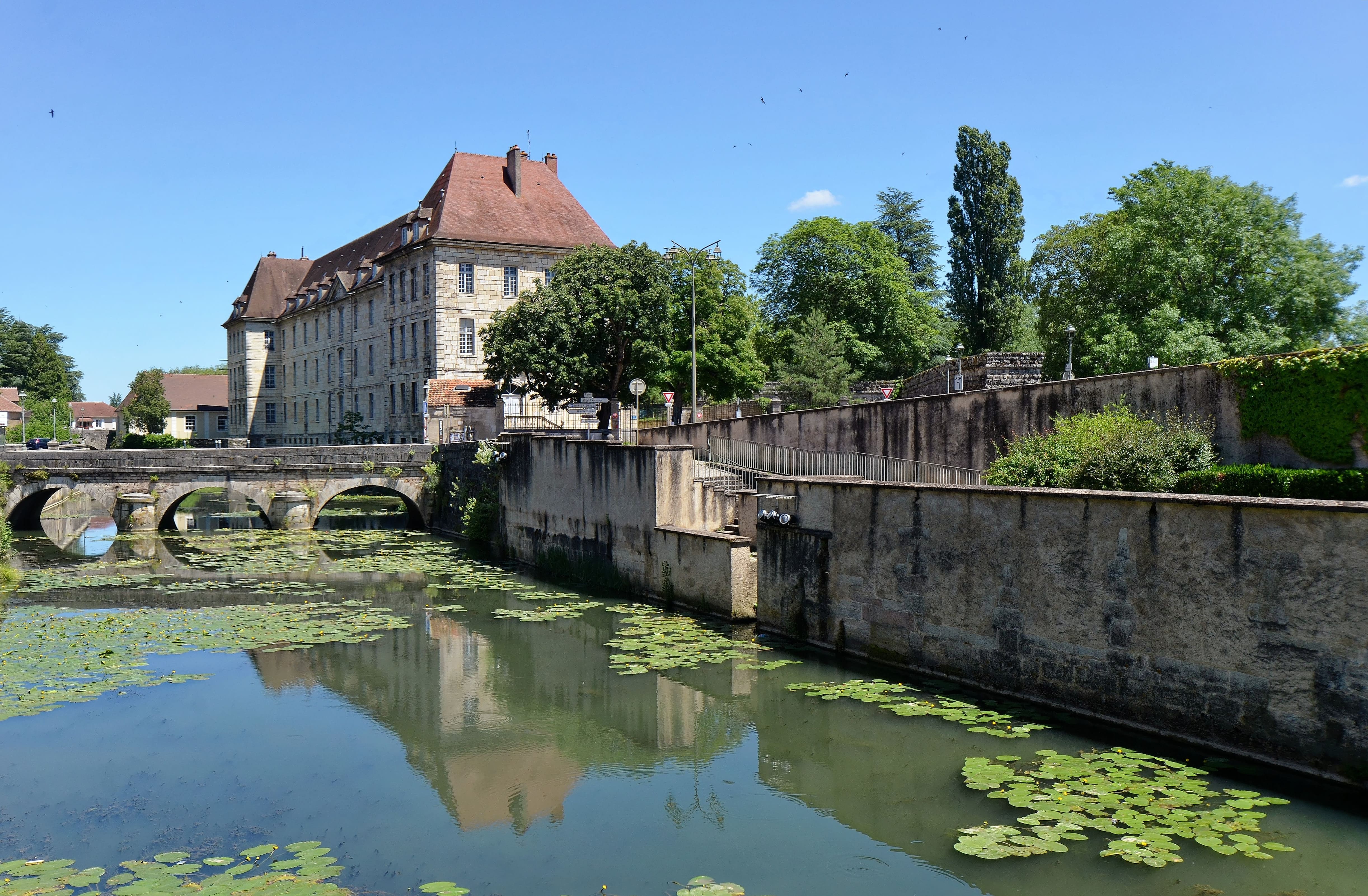 Dole du Jura, canal des tanneurs