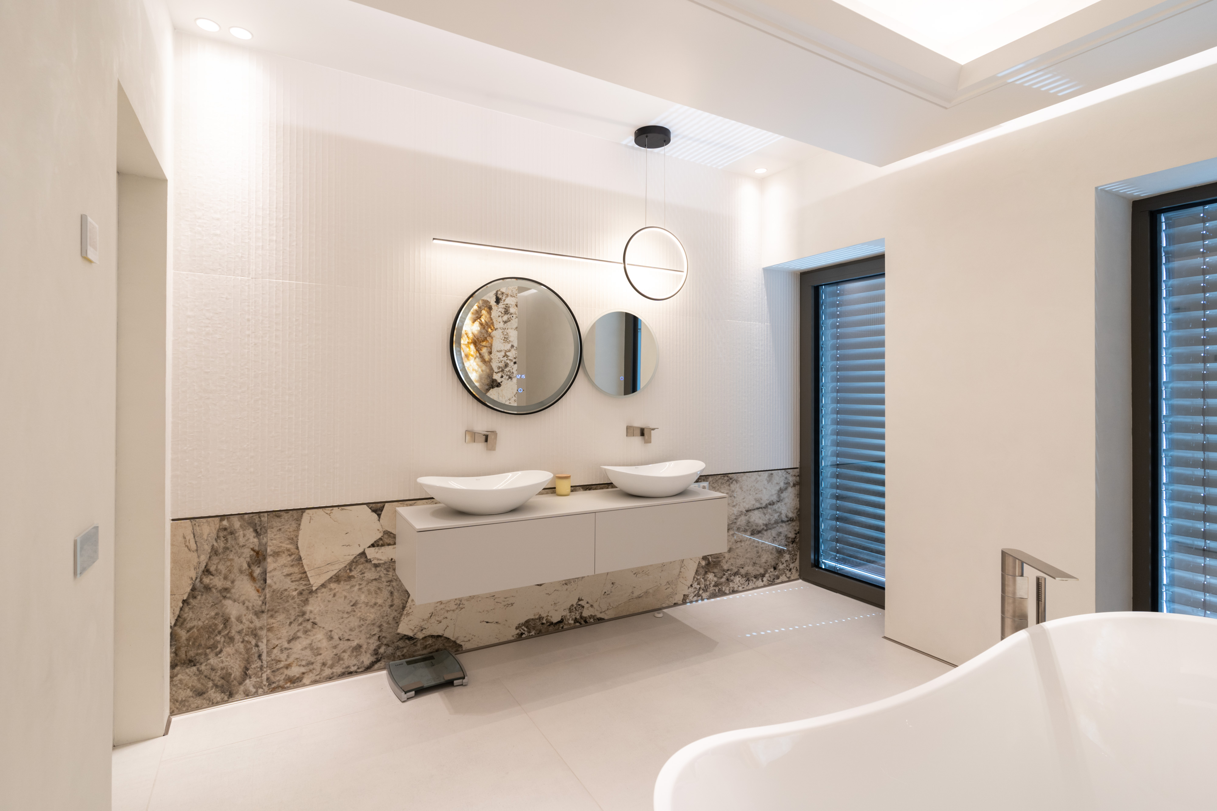 Mască lavoar dublu suspendat