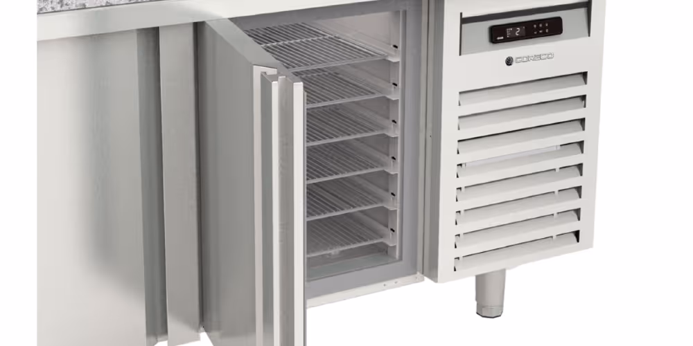 Coreco 800 Preparation Counter Straight Glass Lid 3 Door