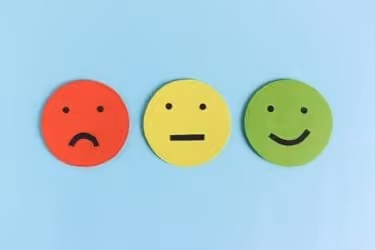 Review feedback - faces (sad, ok, happy)