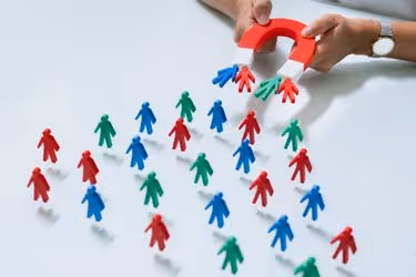 Lead Generation - Magnet attracting people