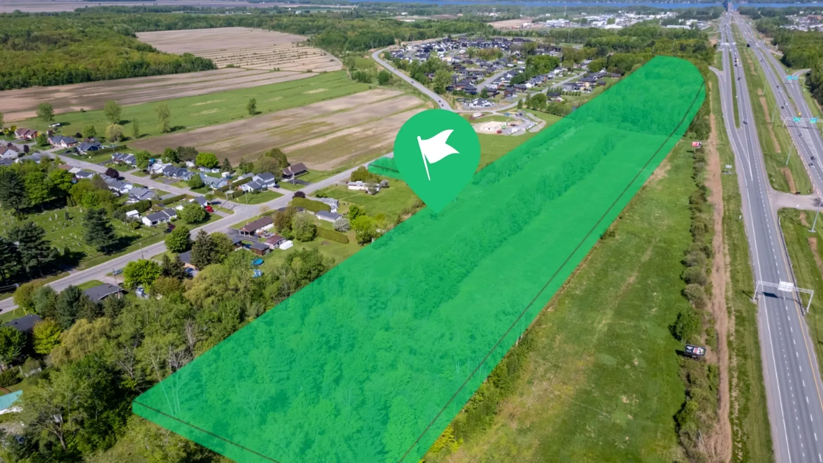 Land 820,000 sq. ft. in Bécancour sold by Landerz