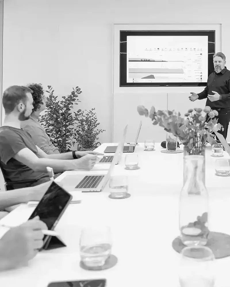 CROWDCODE Momentaufnahme im Seminar mit Marcus Nörder-Tuitje als Sprecher