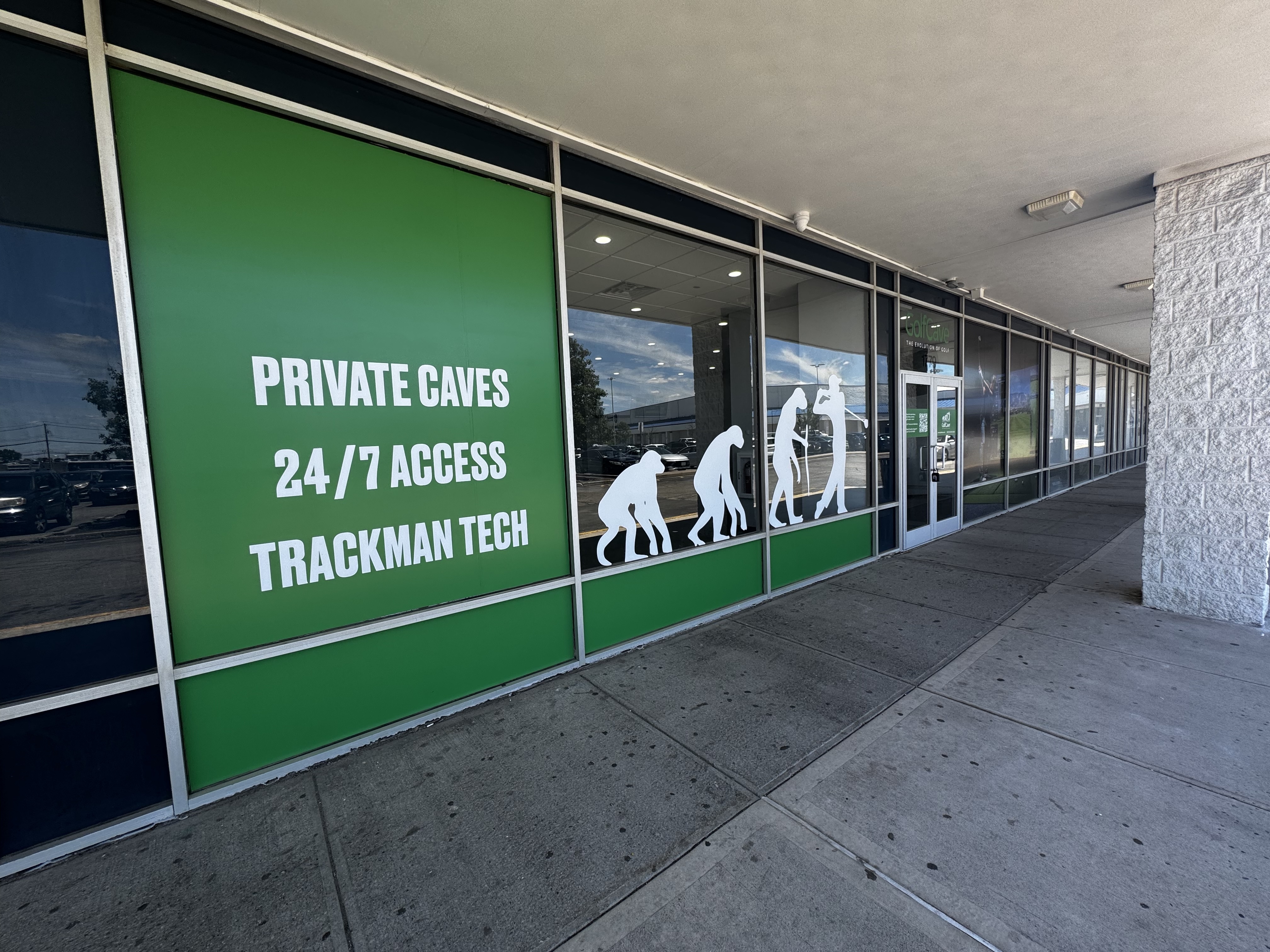 Front of GolfCave Staten Island storefront