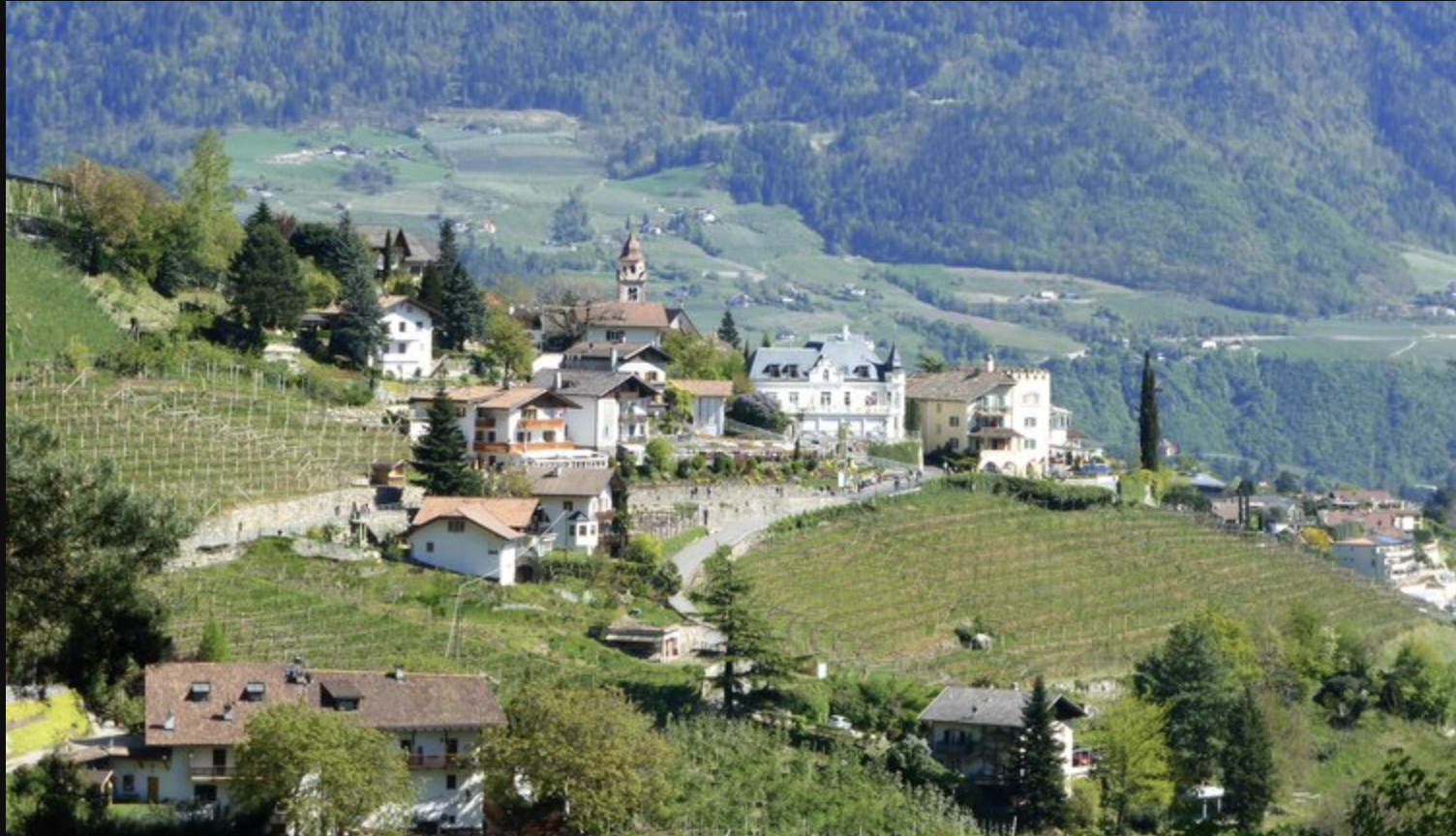 Das malerische Bergdorf Terenten in Südtirol