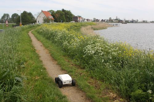 Aardvark Robot driving over a dike