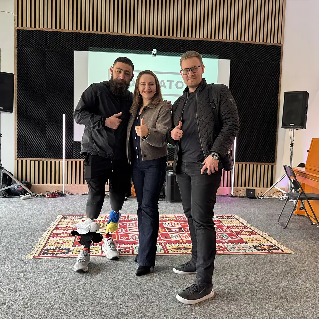 зустріч представників Мережа права та благодійного фонду Титанові