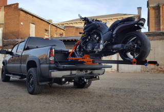 AUN 210 powered motorcycle ramp